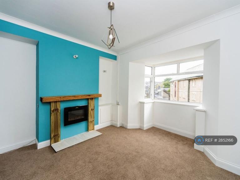 4 bedroom house in Swansea, Swansea, SA1 (4 bed) (#2852166)