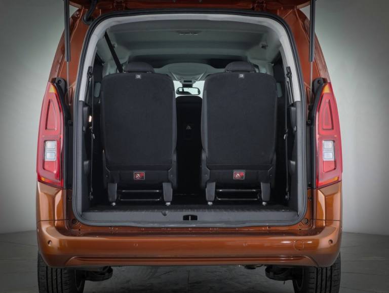 2021 Vauxhall Combo Life 1.2 Turbo 130 Elite 5dr Auto [7 seat] MPV PETROL Automatic