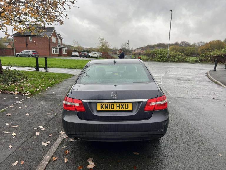 Mercedes benz E class 200