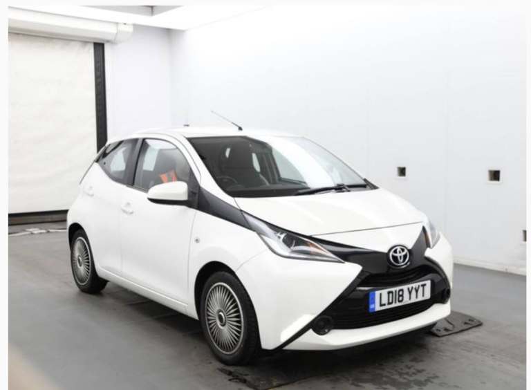 2018 Toyota AYGO 1.0 VVT-i x-play Hatchback Petrol Manual
