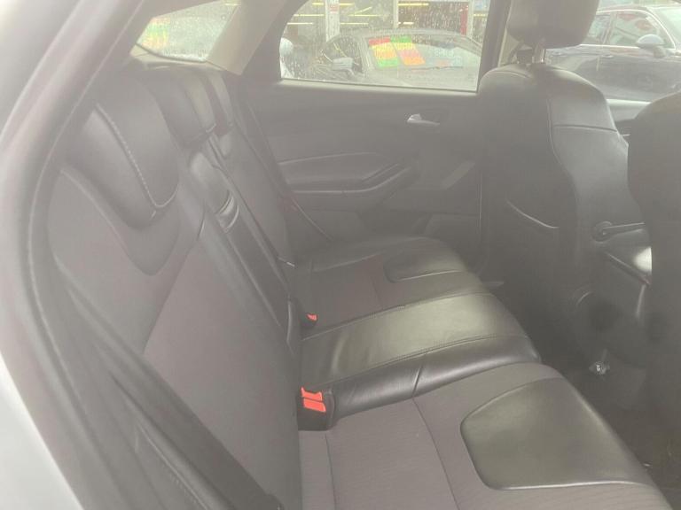 2011 Ford Focus 1.6T EcoBoost Titanium X Euro 5 (s/s) 5dr HATCHBACK Petrol Manual