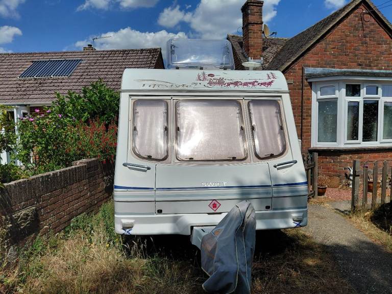 Swift lifestyle 450 2 berth 