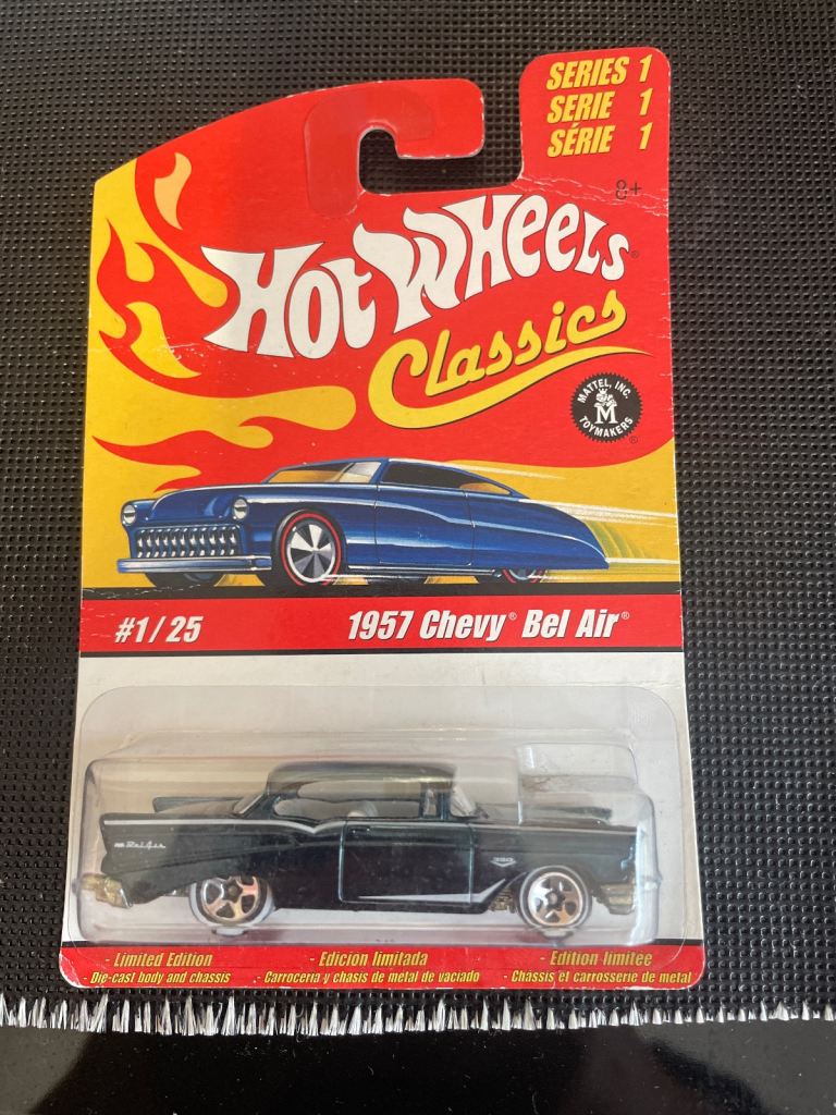 Hotwheels #1/25 1957 Chevy bel air