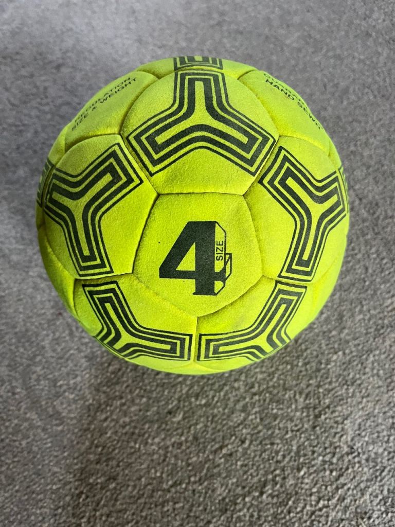 Indoor football 