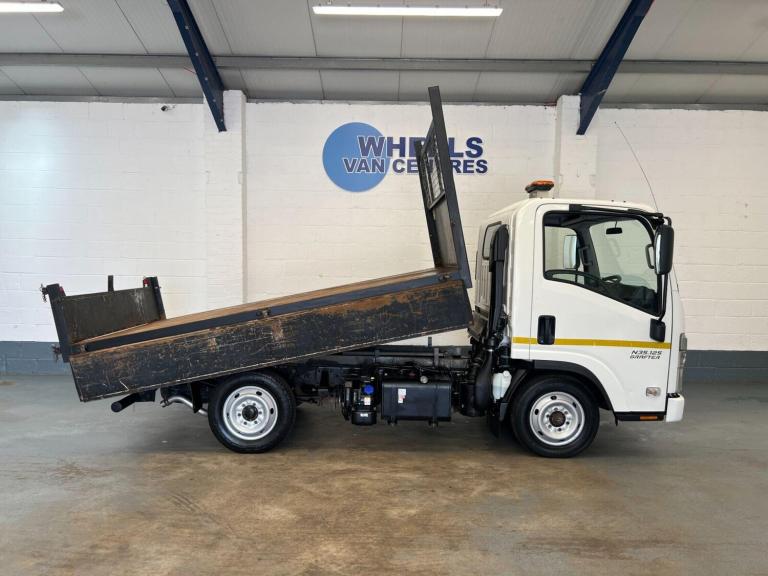 2022 Isuzu N35 Chassis Cab SE Easyshift Tipper DIESEL Automatic