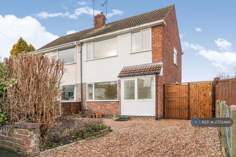 3 bedroom house in Priory Road, Loughborough, LE11 (3 bed) (#2723449)