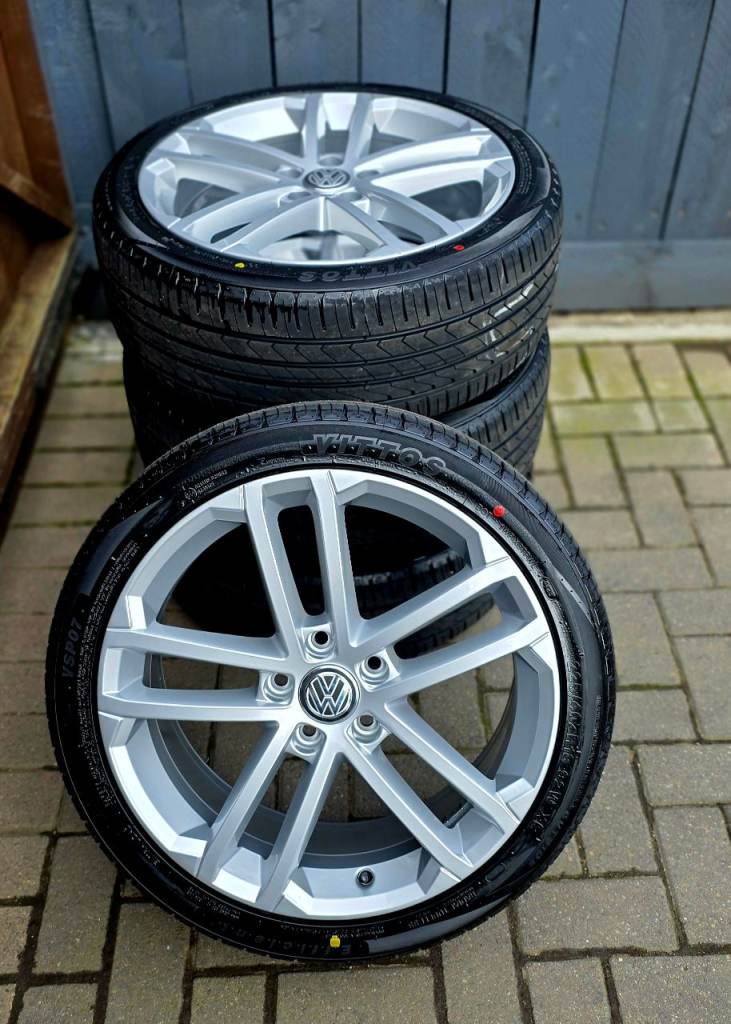 VW GOLF MK7 GTD 18" Nogaro Alloy wheels with new tyres 5x112