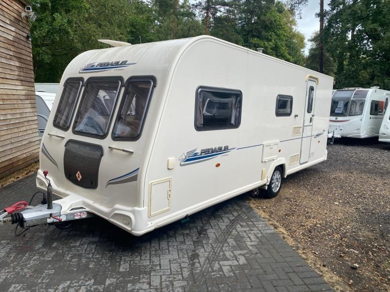 BAILEY PEGASUS 514 - 2010 - 4 BERTH - END WASHROOM - MOVER - BARGAIN 