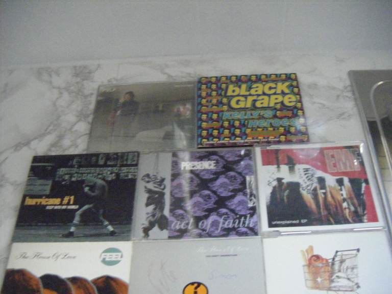 11 CD SINGLES-INDIE/ALTERNATIVE ROCK-VGC-POST-OFFERS