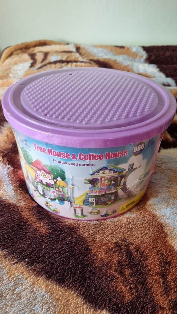 Lego house