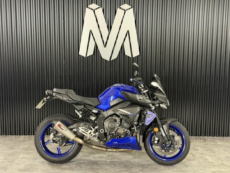 2018 Yamaha MT-10 1000 Hyper-naked Petrol Manual Euro 4 (160 ps)