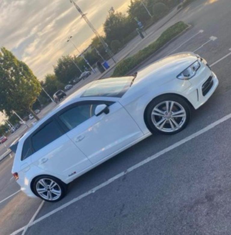 Audi, A3, Hatchback, 2014, Manual, 1598 (cc), 5 doors