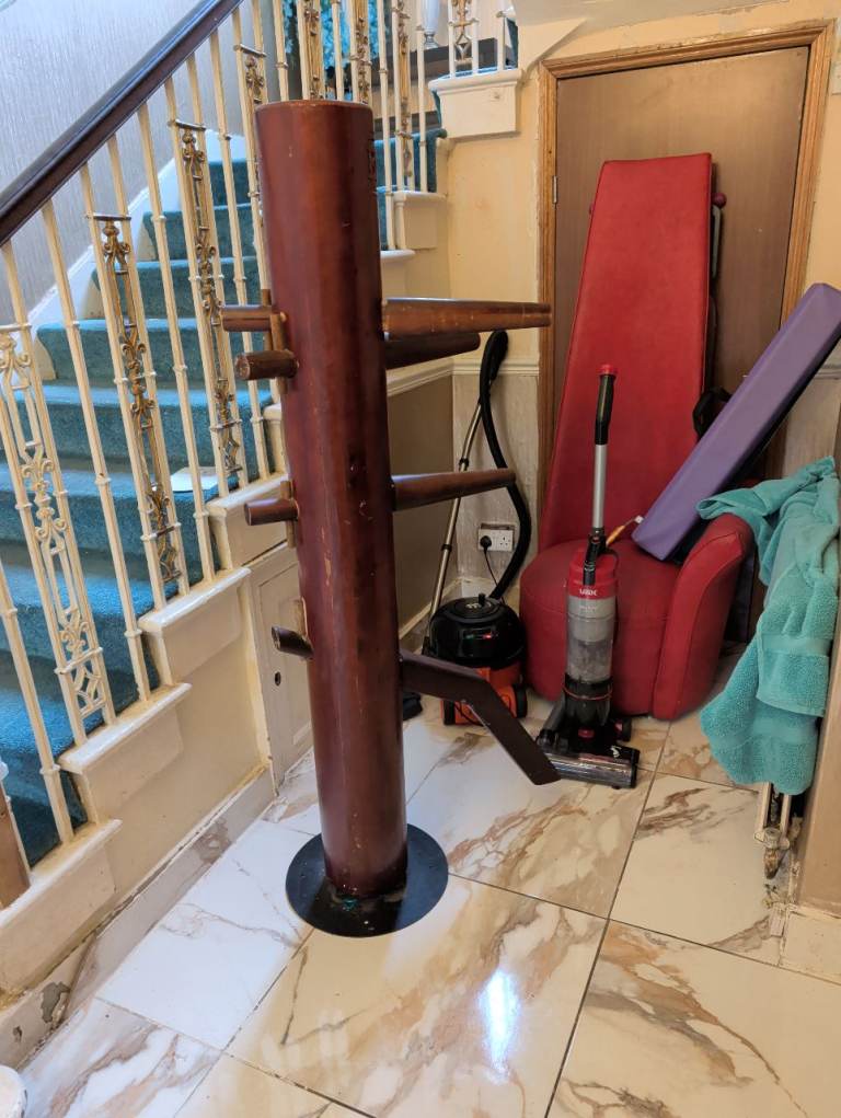Wing chun wooden dummy martailarts 