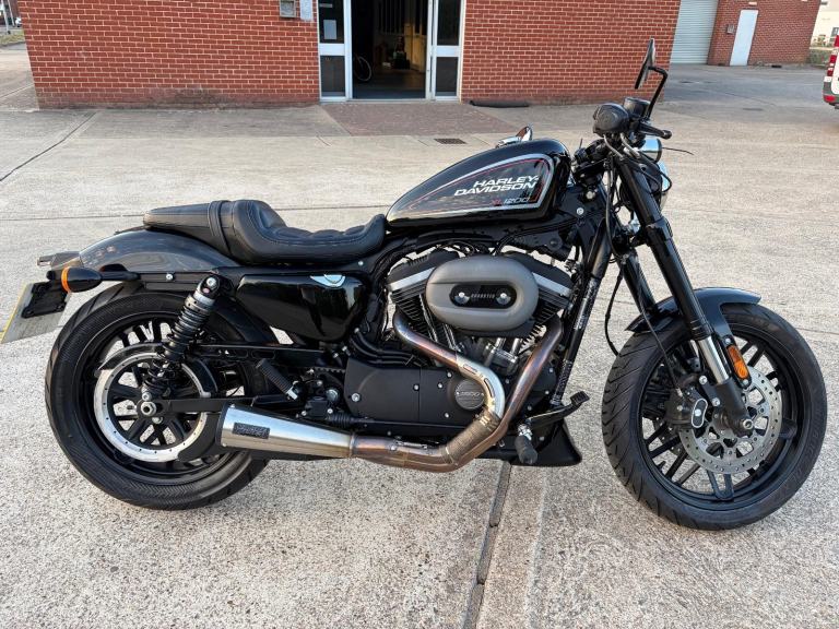 Harley-Davidson XL 1200 CX ROADSTER 