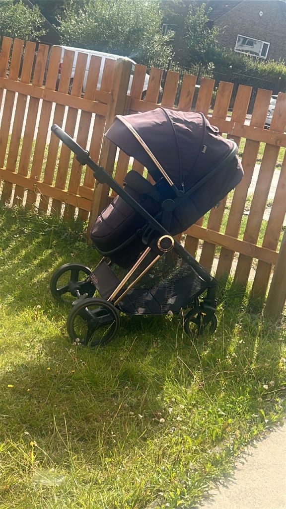 Brown Baby Pushchair/Pram - Good Condition