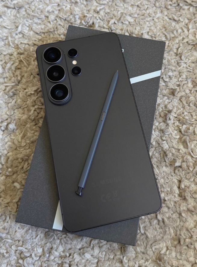 Samsung Galaxy S26 Ultra- Black - Brand New