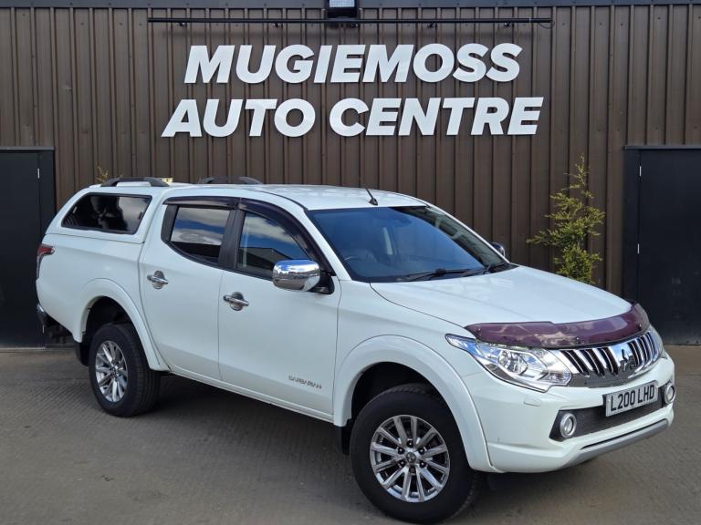 MITSUBISHI L200 2.4 DI-D DC Barbarian 2016