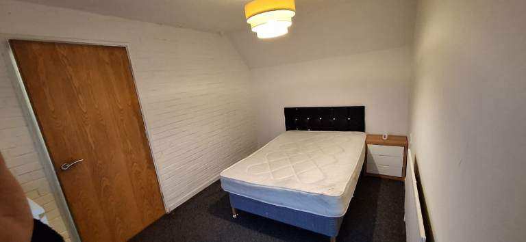 Spacious and Cosy 3 Bed House for Rent – MK13 7LH