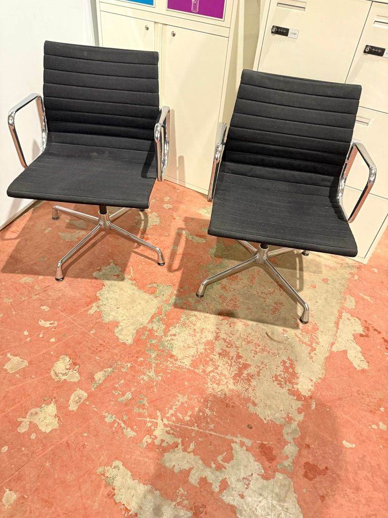 2 Authentic Vitra Eames EA108 Polished Aluminium Office Swivel Chair/1988