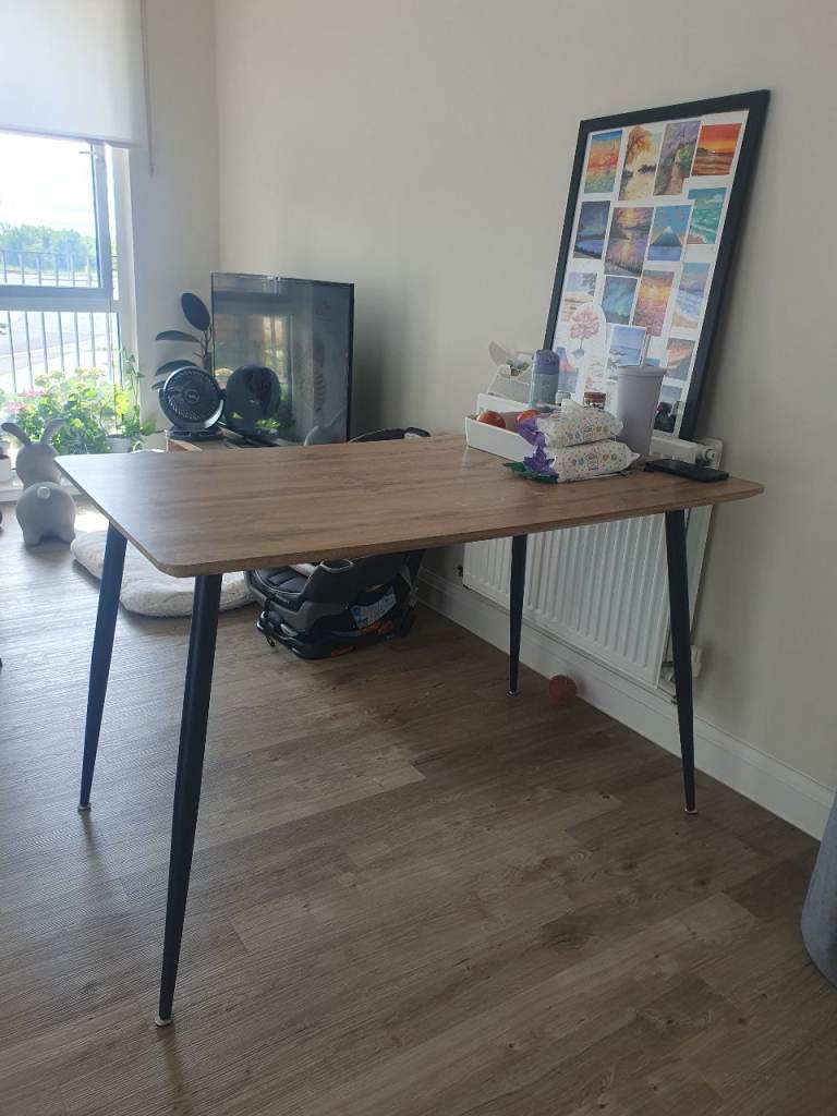 Wooden dining tabke for sale.