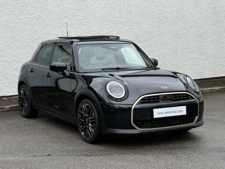 MINI COOPER 1.5 C Exclusive 5dr Auto