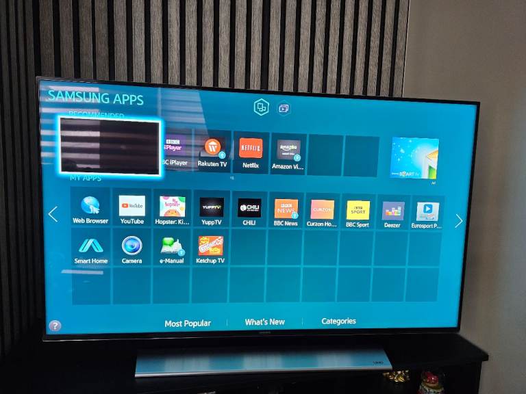 Samsung 49-inch Smart TV UE49HU7500T – perferct Condition