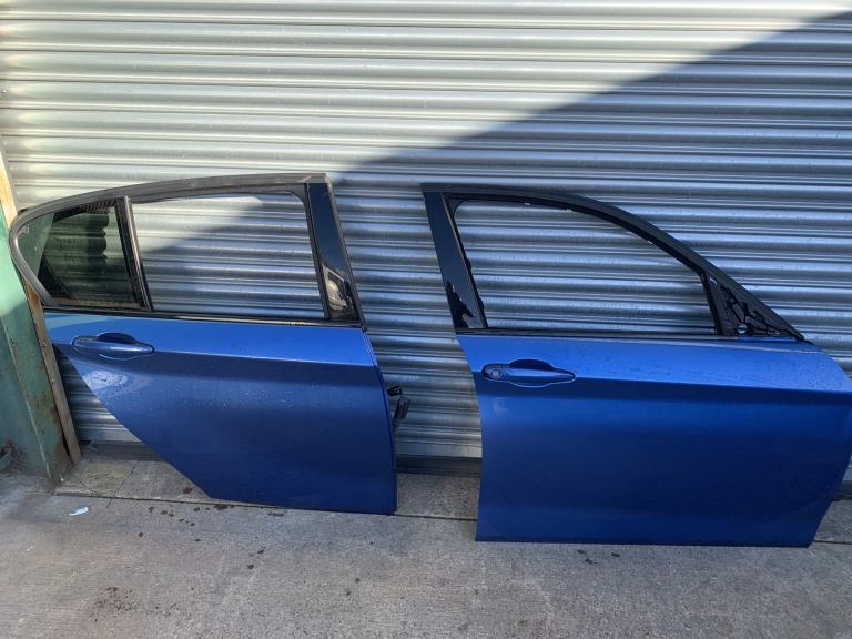 BMW 1 SERIES F20 DRIVERS SIDE FRONT OR REAR DOOR