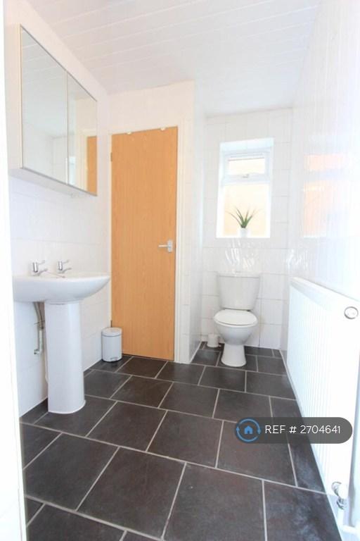 8 bedroom house in Heatherdeane Road, Highfield, SO17 (8 bed) (#2704641)