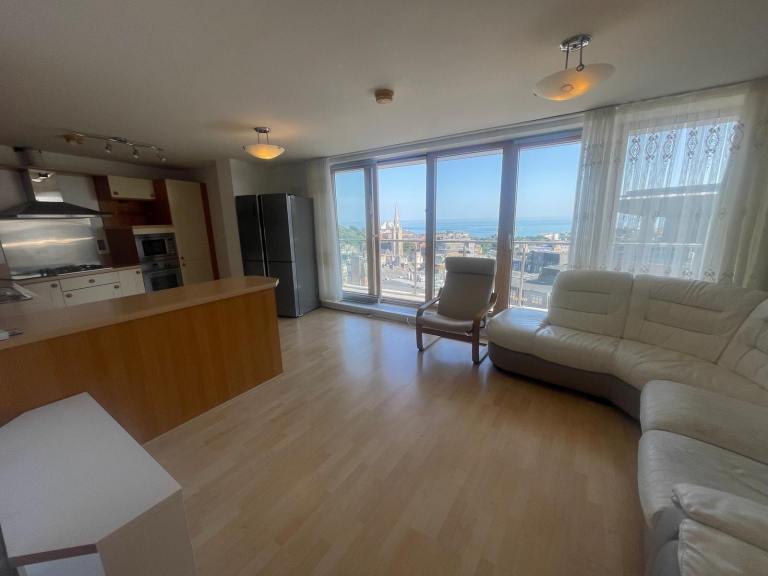 2 BEDROOMS 2 BATHROOMS SEA VIEW FLAT IN BOURNEMOUTH TOWN CENTRE