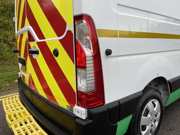 2021 Renault Master ZE 56KW FWD 3T1 L2 H2 ED MESS CREW CAB Unlisted Electric PANEL VAN Electric M...