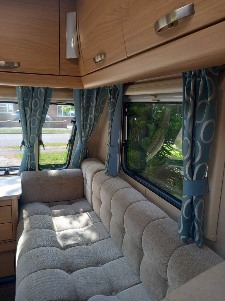For sale Compass Corona 462