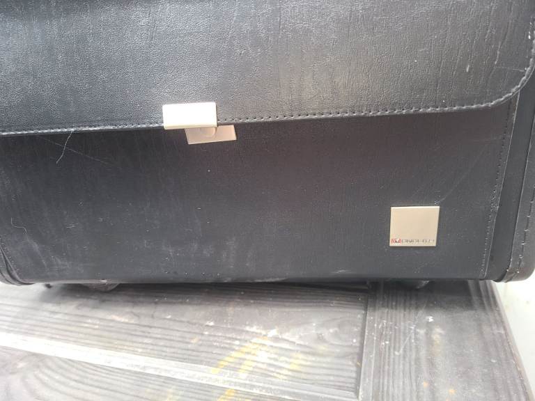 Black  pilot travel Case