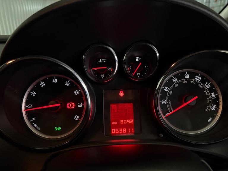 2014 Vauxhall Astra 1.4i 16V Design 5dr HATCHBACK PETROL Manual