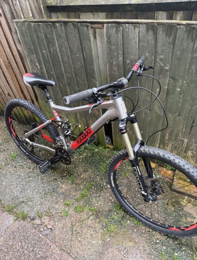 Full suspension voodoo canzo mountain bike 