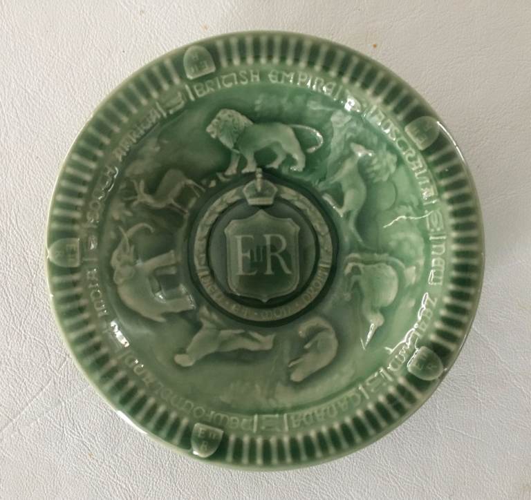 Wade ' Vintage Coronation Dish 1953