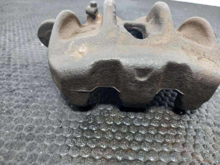 Landrover Discovery Brake Caliper 2009-2016 3.0l 306dt N/S Front Lh