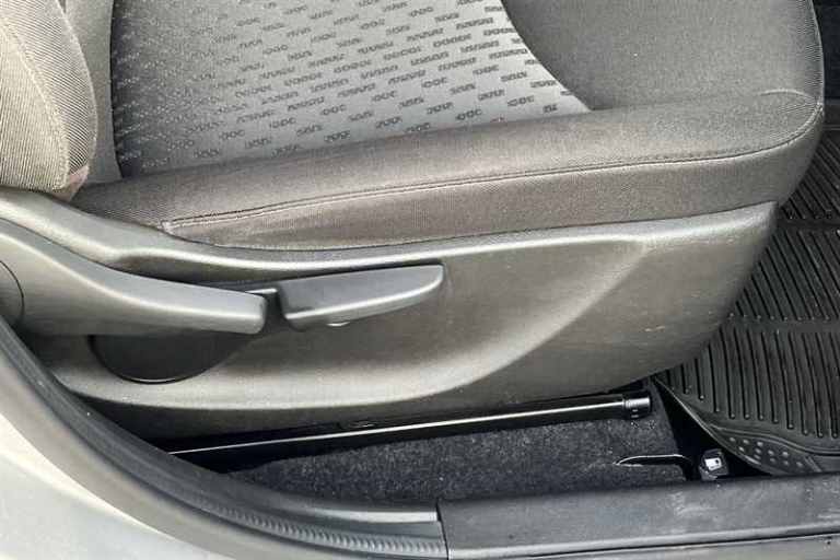 2019 Vauxhall Viva 1.0 [73] SE 5dr [A/C] HATCHBACK PETROL Manual