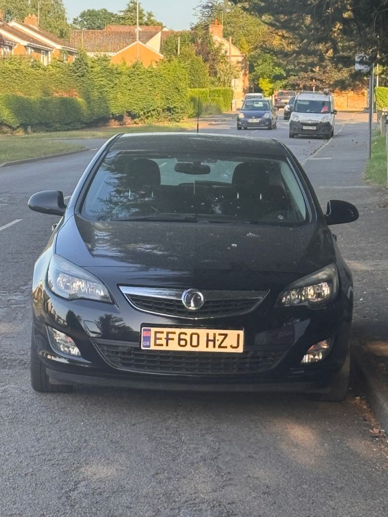 Vauxhall, ASTRA, Hatchback, 2011, Manual, 1598 (cc), 5 doors