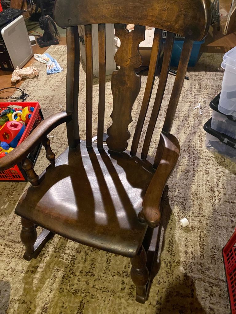 Lovely rocking chair 
