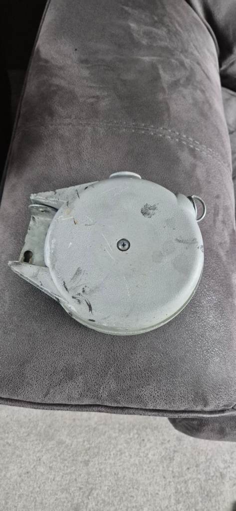 Retractable washing line