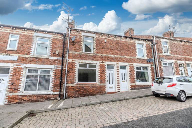 Two bedroom house, Stanley Street Close House, Bishop Auckland, County Durham, DL14 8RY
