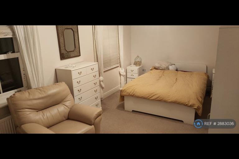 4 bedroom house in Rouse Way, Colchester, CO1 (4 bed) (#2883036)