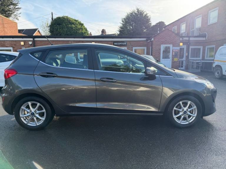 2018 Ford Fiesta 1.0T EcoBoost Zetec Hatchback 5dr Petrol Manual Euro 6 (s/s) (100 ps) Hatchback ...