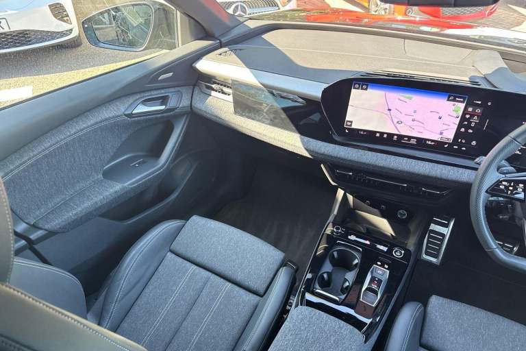 2024 Audi Q6 e-tron 100kWh S line SUV 5dr Electric Auto quattro (388 ps) ESTATE Electric Automatic