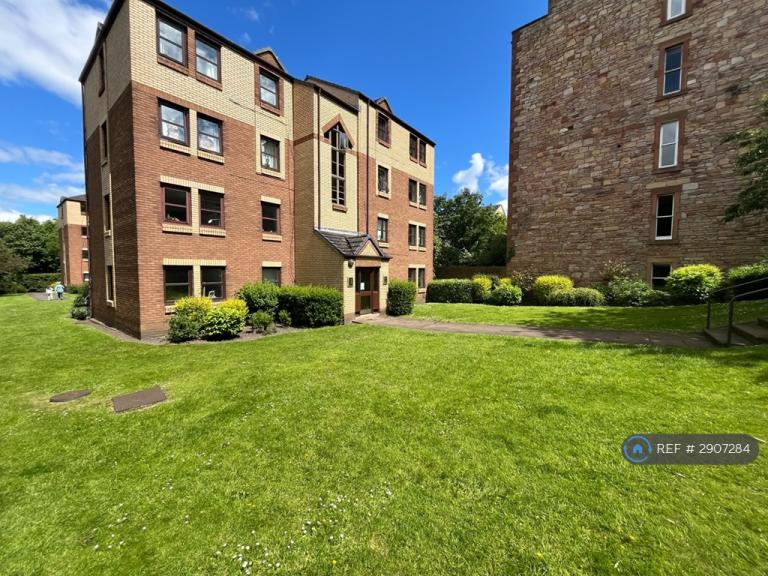 2 bedroom flat in Craighouse Gardens, Edinburgh, EH10 (2 bed) (#2907284)