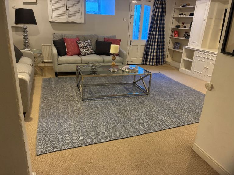 Large Blue Patterned Rug – Good Condition