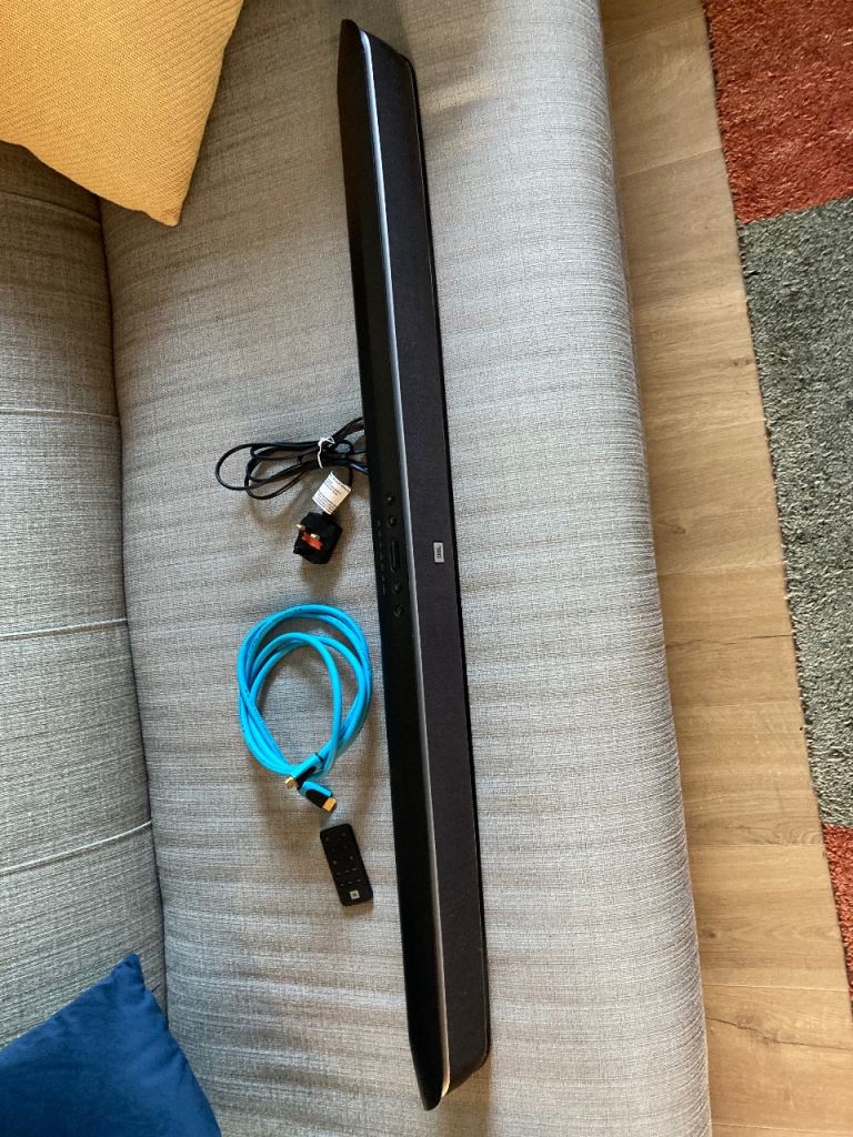 Jbl sound bar and sub woofer 