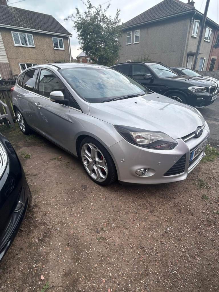 Ford, FOCUS, Hatchback, 2013, Manual, 998 (cc), 5 doors