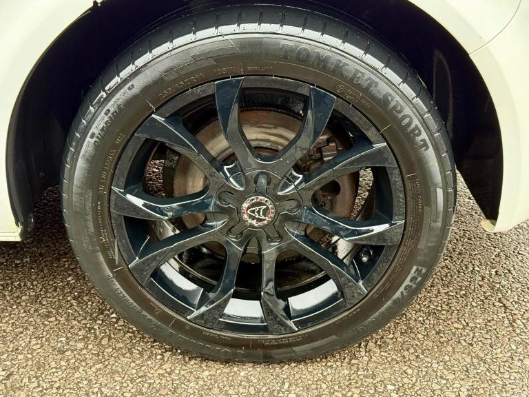 2014 VW Transporter Trendline Crew Van 5 Seat LWB *Day Van - Victron Solar -Bed*