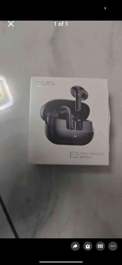 tozo earphone(black)-Brand New